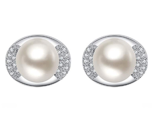 Pearl with Diamond Stone Stud